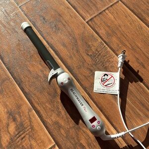 Beachwaver Pro1 - Brand new without box.